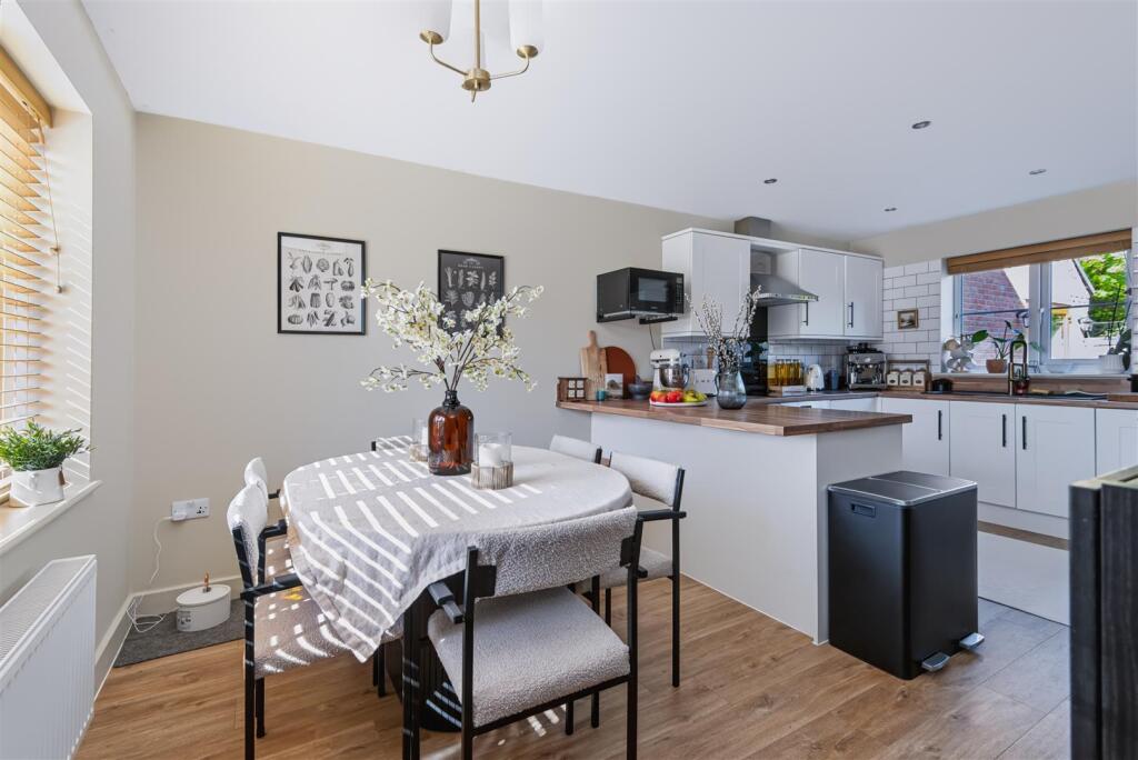 House in South Holland, Surfleet - View 5