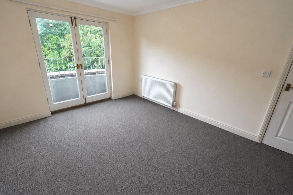 Apartment in Ryde, Elmfield - View 3