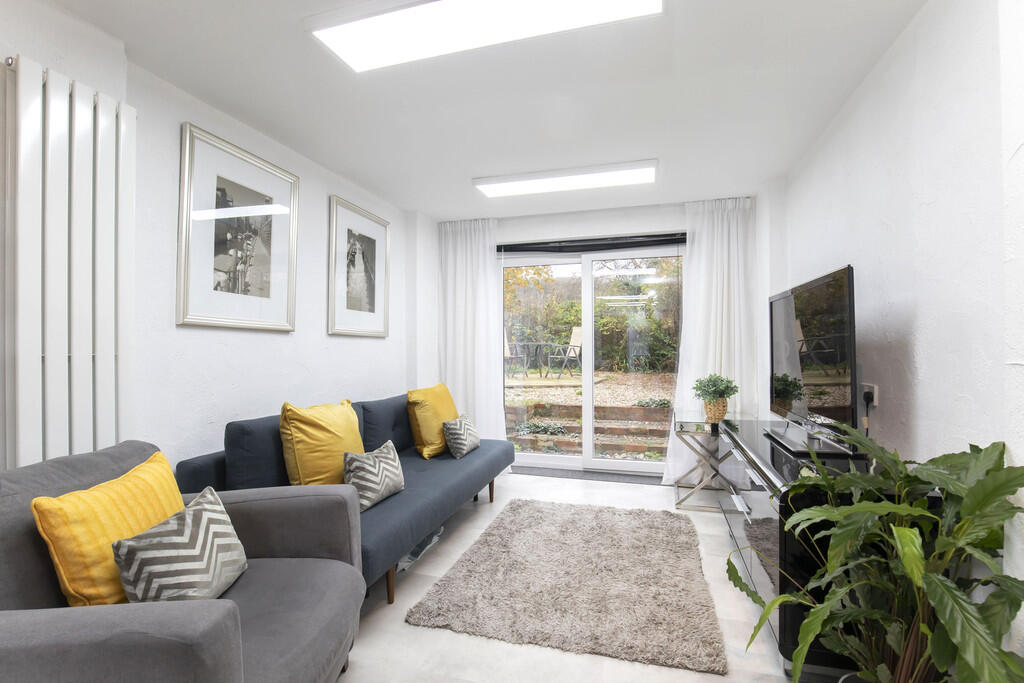 Main image of property: Main Road, Shurdington, Cheltenham GL51 4XJ