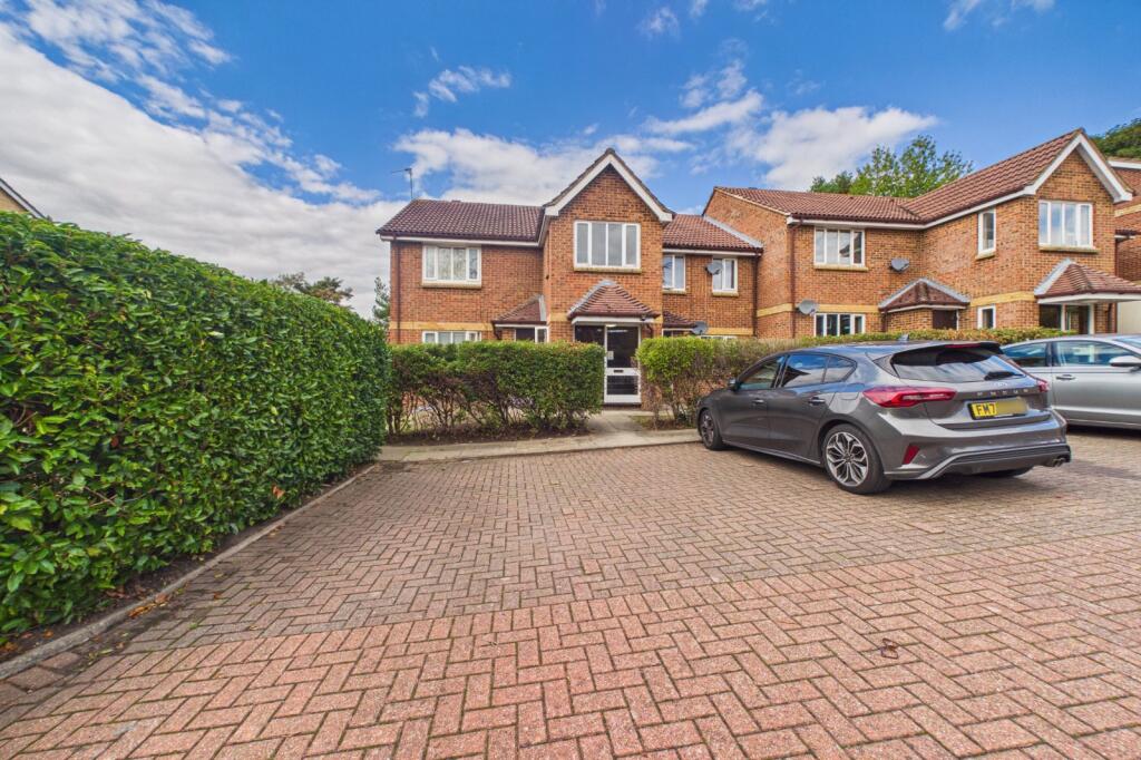 Apartment in Reading - More