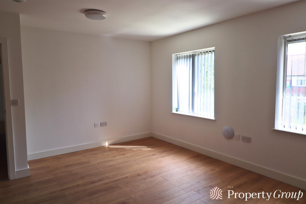 Apartment in Coventry - View 5