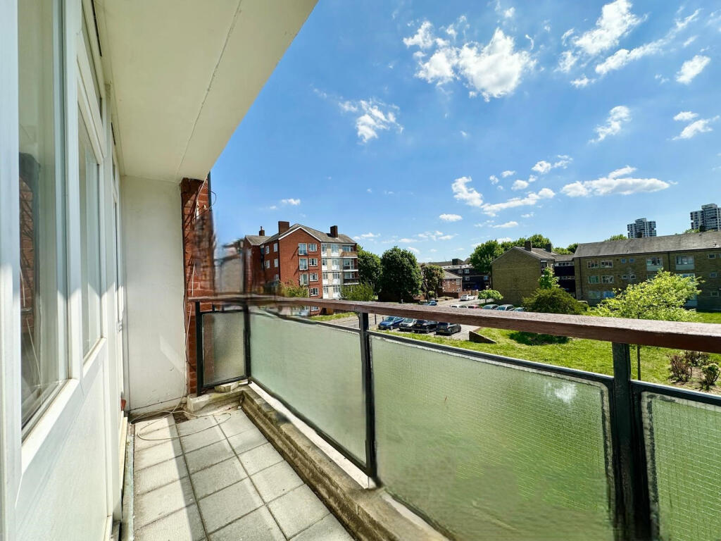 4 bedroom flat for rent