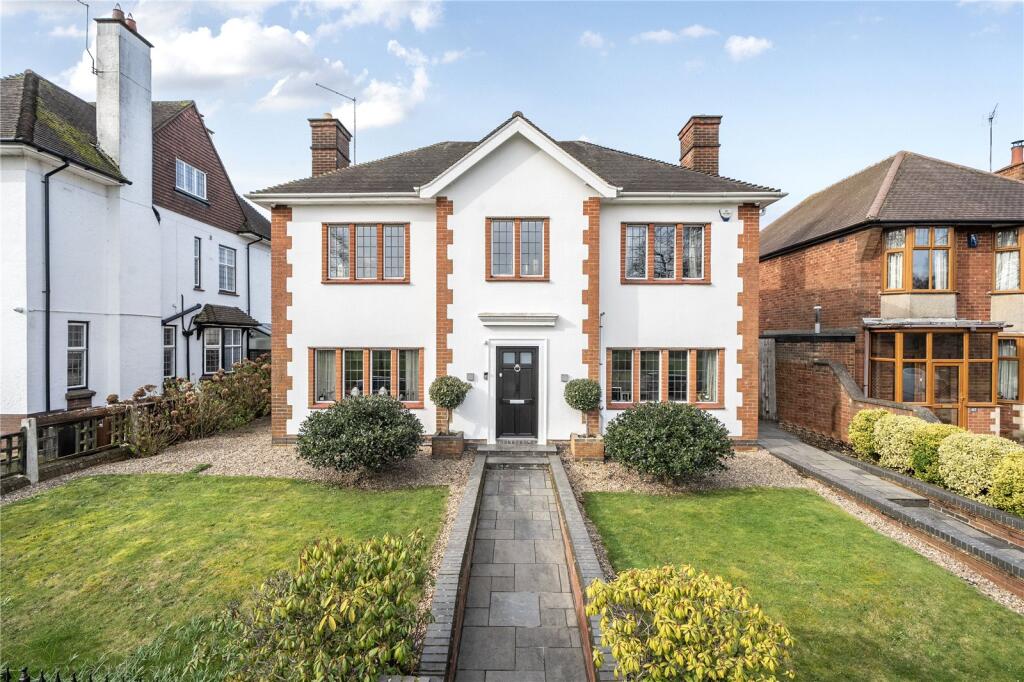 5-bed detached on Park Avenue South, Abington Park, Northampton, Northamptonshire, NN3, £895,000