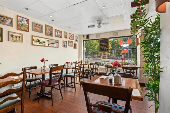 Restaurant_7.jpeg