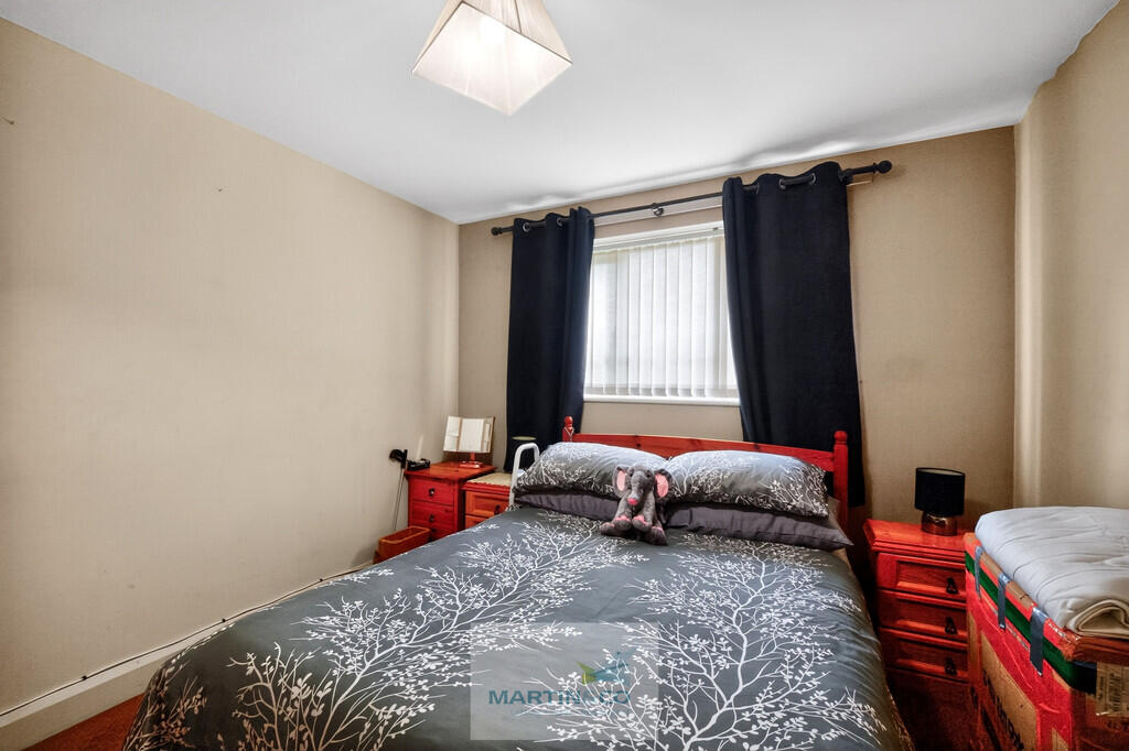 Apartment in Welwyn Hatfield, Hertfordshire - More