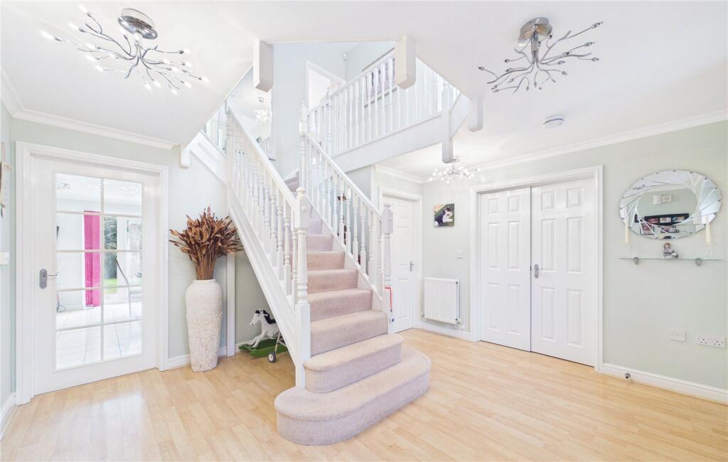 House in Purley on Thames, West Berkshire - View 2