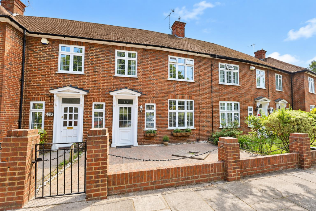 Main image of property: Long Lane, Hillingdon