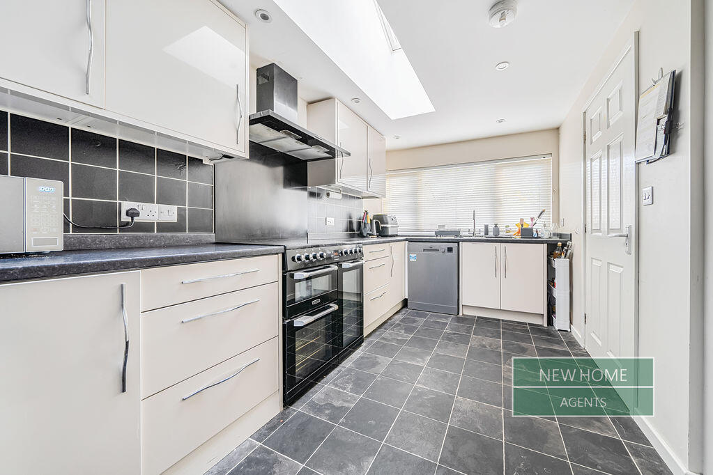 House in West Suffolk, Bury St Edmunds - View 3