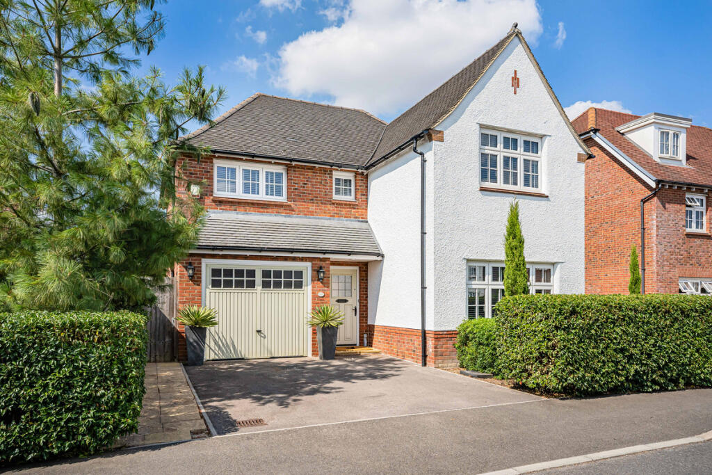 Main image of property: Asquith Park, Sutton Courtenay, OX14