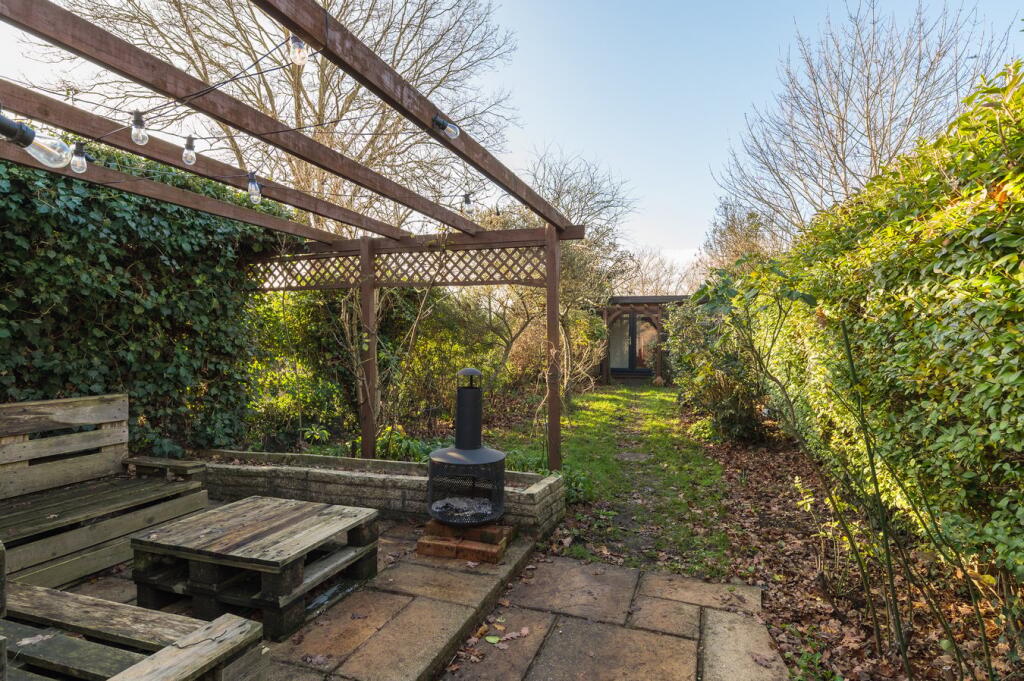 Wilstead Road, Elstow, Bedford, MK42 photo 3
