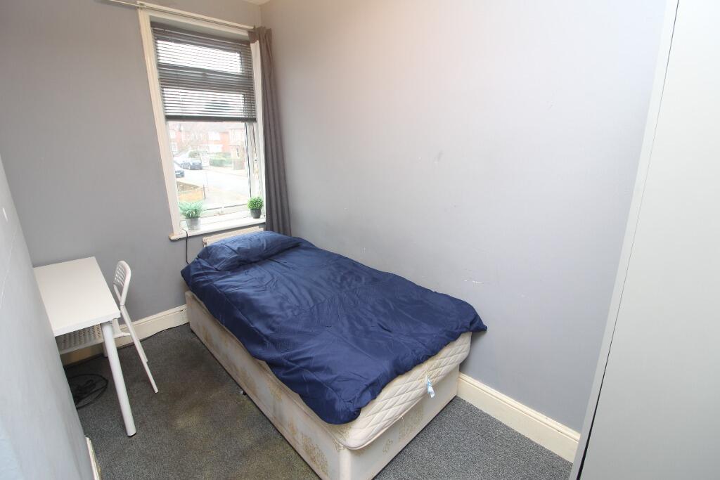 Main image of property: Northumberland Avenue, Reading, RG2