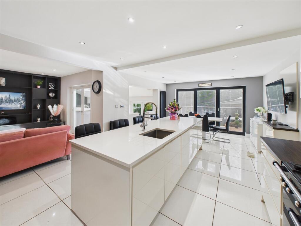 House in North Ferriby, East Riding of Yorkshire - More