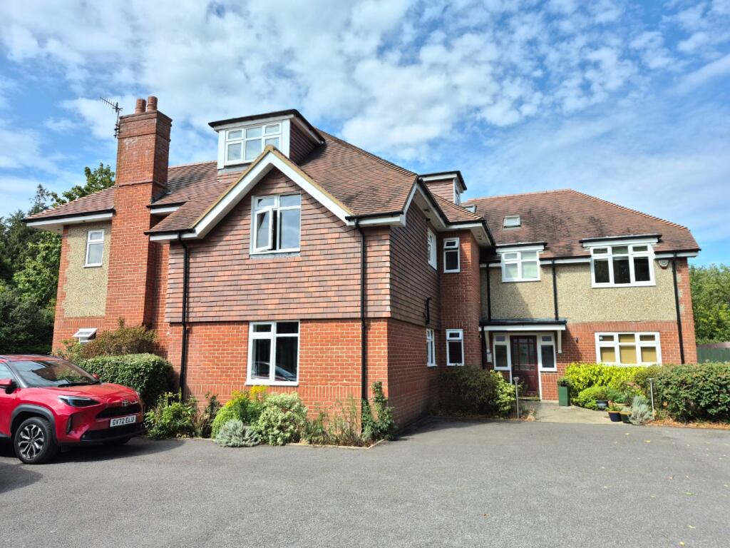 Main image of property: 4A Cavendish Road, Bournemouth, Dorset, BH1