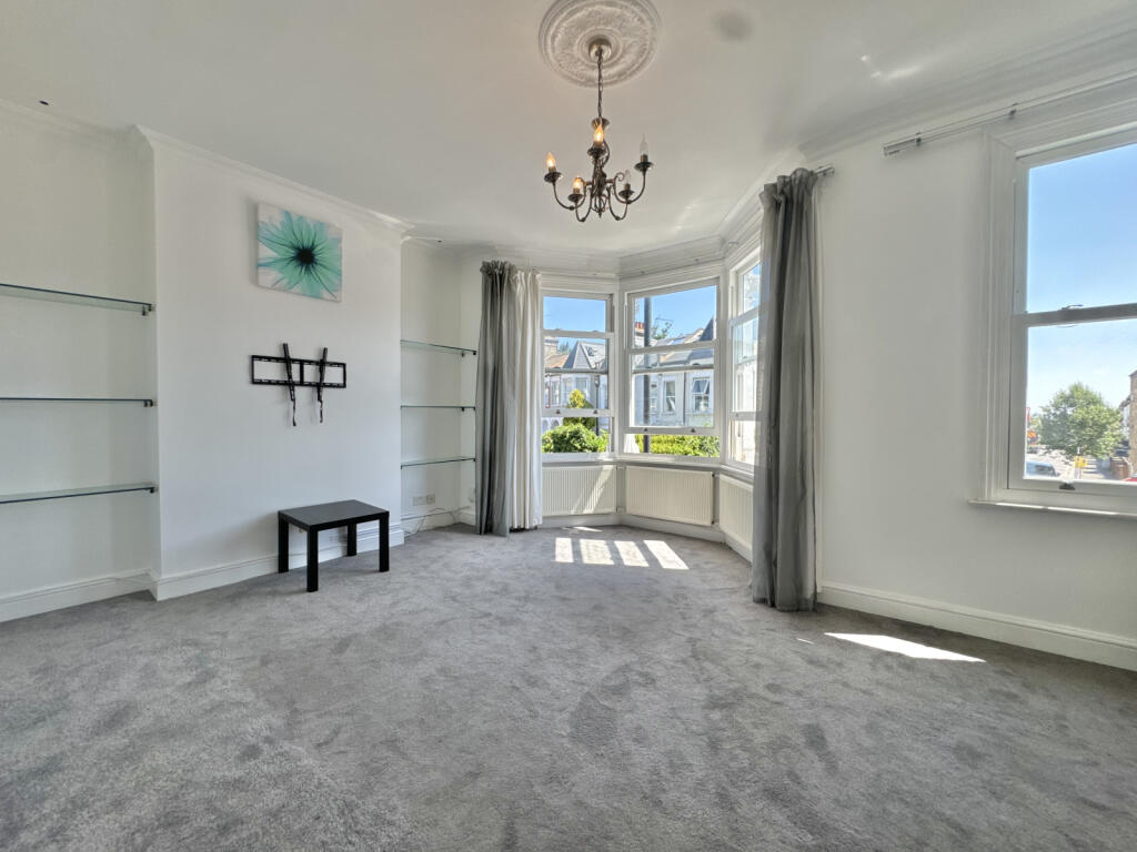 Apartment in London - View 4