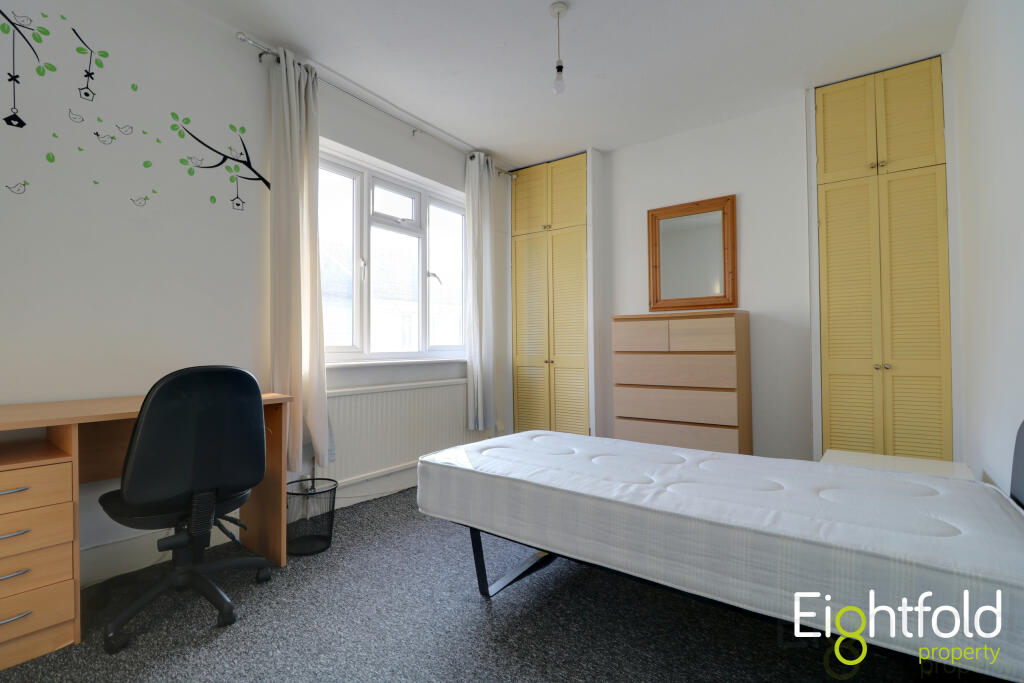 4 bedroom terraced house for rent