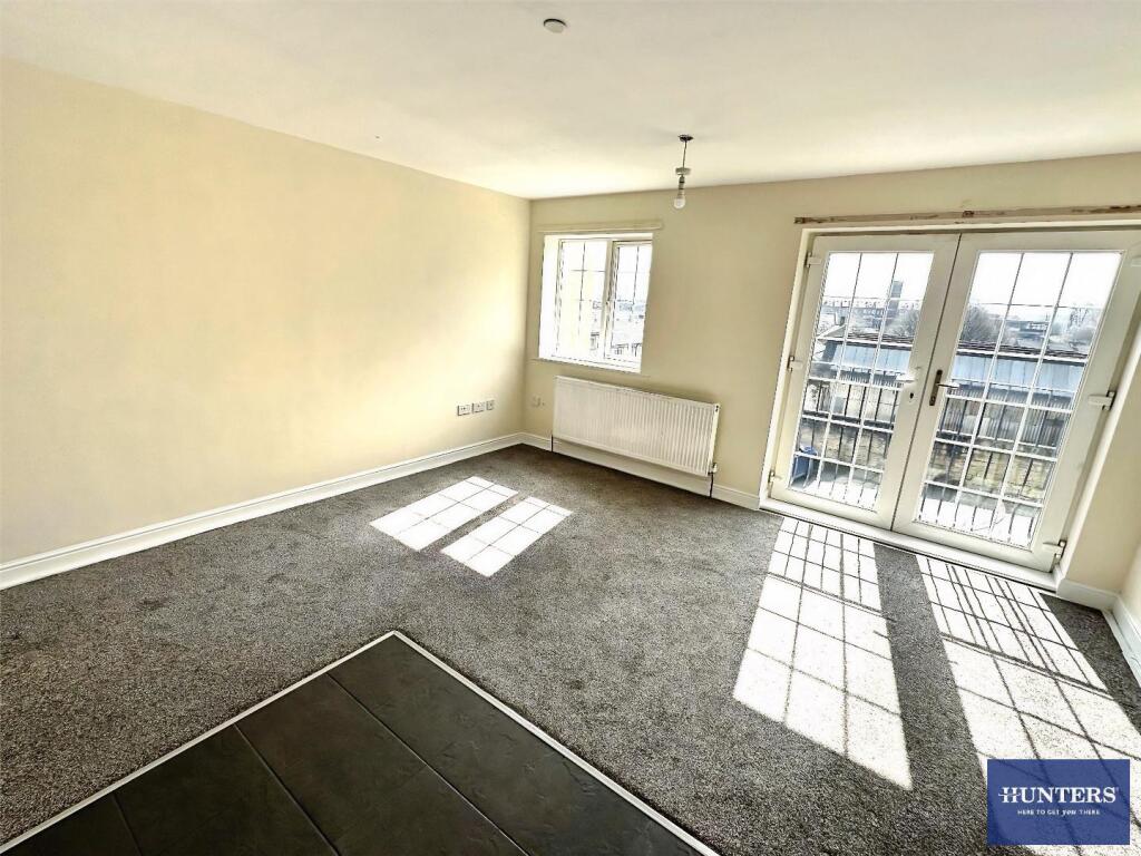 House in Calderdale, King Cross - View 3