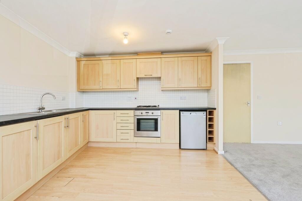 School Close, Northfield, Birmingham, West Midlands, B31 photo 3