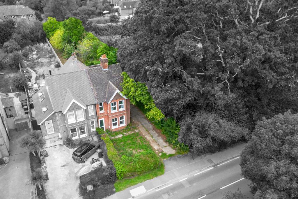 Haywards Heath Road, Balcombe photo 2