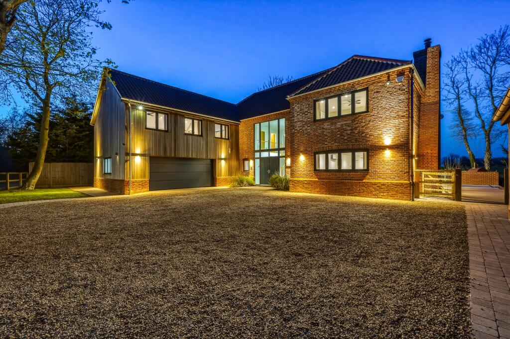 Main image of property: Fiddlers Green, Attleborough, NR17