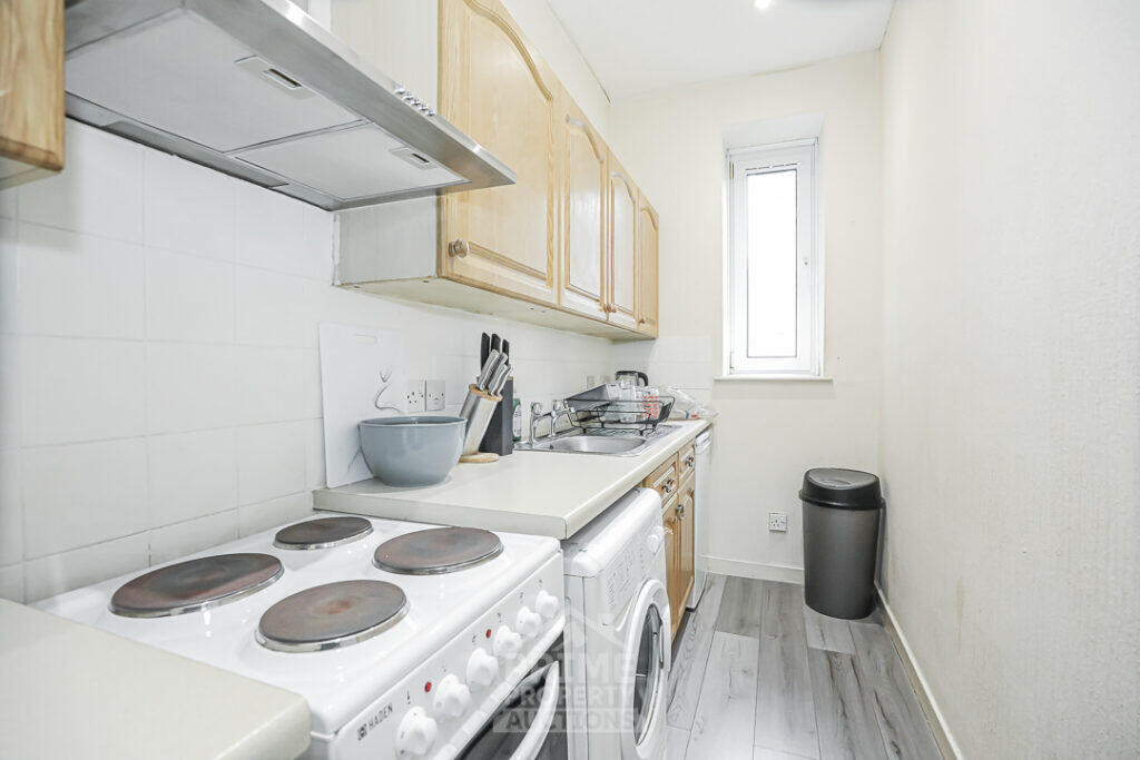31C Skene Square, Aberdeen, AB25 2UP photo 4