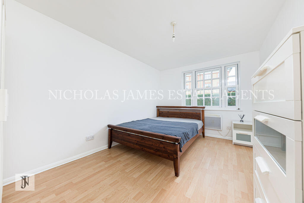 Apartment in London, Oakwood, Southgate - More