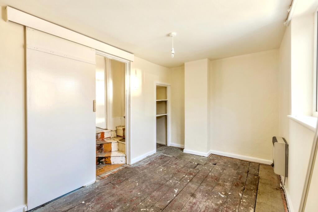 House in Tewkesbury - More