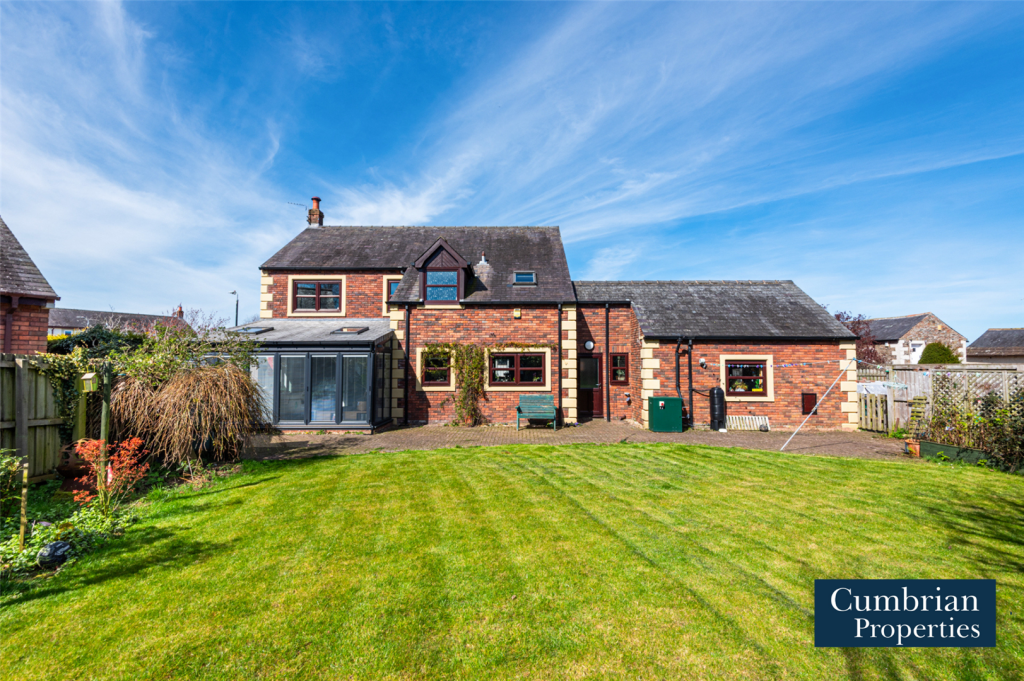 4-bed detached on The Courtyards, Moorhouse, Carlisle, £450,000