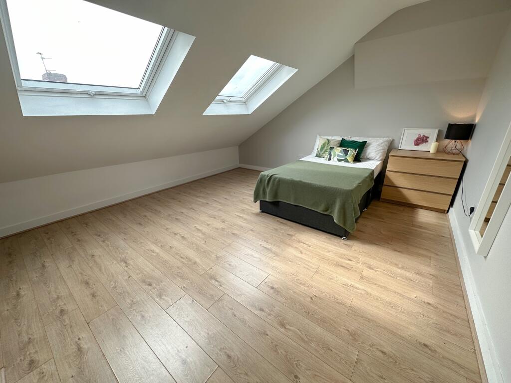 Esher Road, L6 6DF,  photo 5