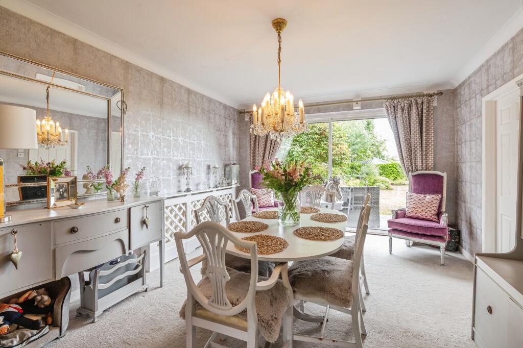 Clifton Way, Shenfield, Brentwood, CM13 - View 2