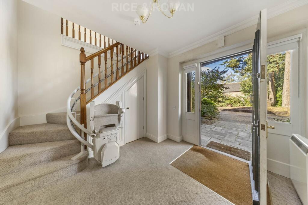 House in Surrey Heath, Surrey - More