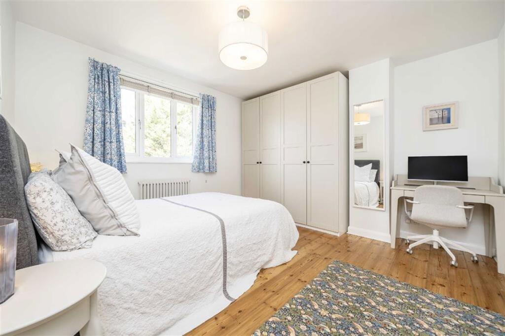 House in London - More