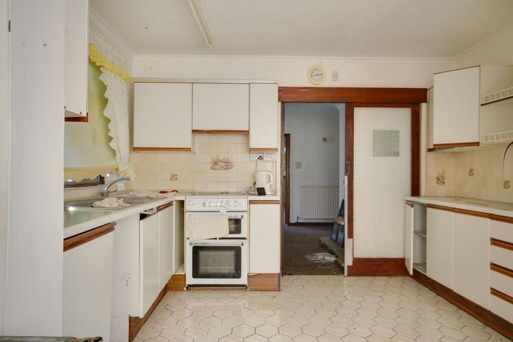House in Landford, Nomansland - View 5
