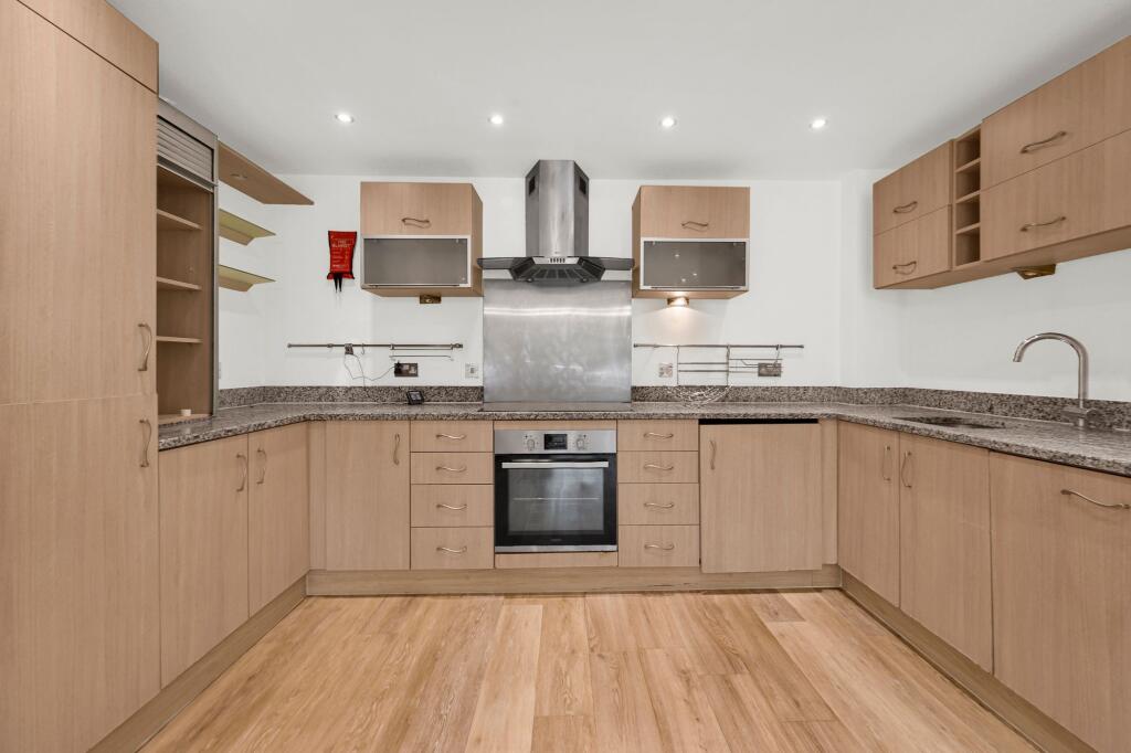 Apartment in London - View 2