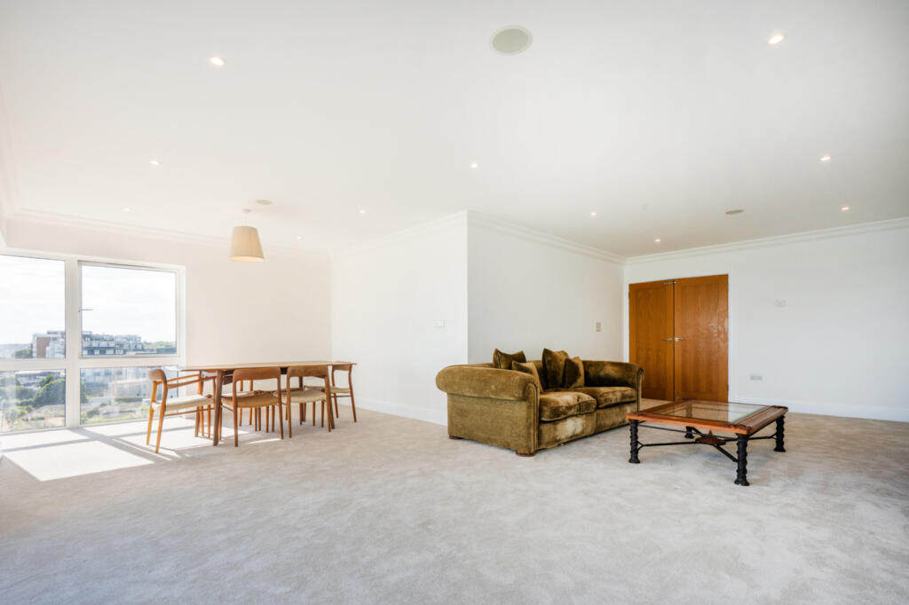 Apartment in Bournemouth - More