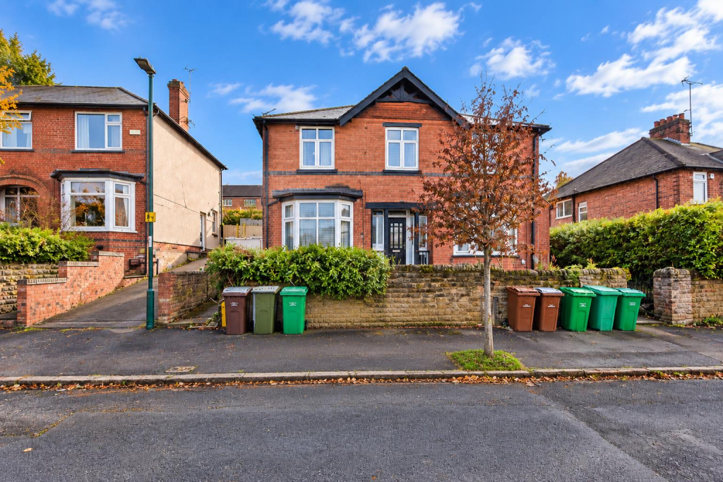 Main image of property: Ramsdale Crescent, Nottingham
