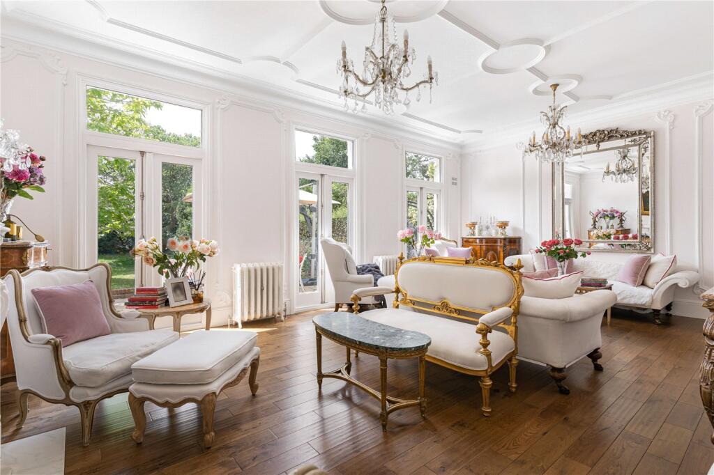 House in London - More