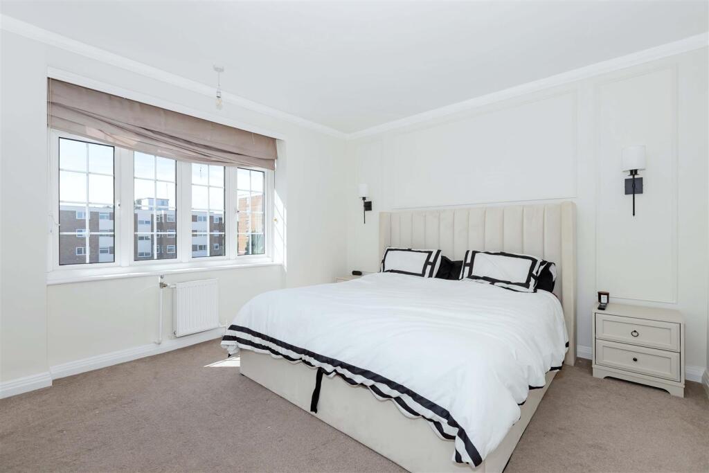 House in Brighton - View 5