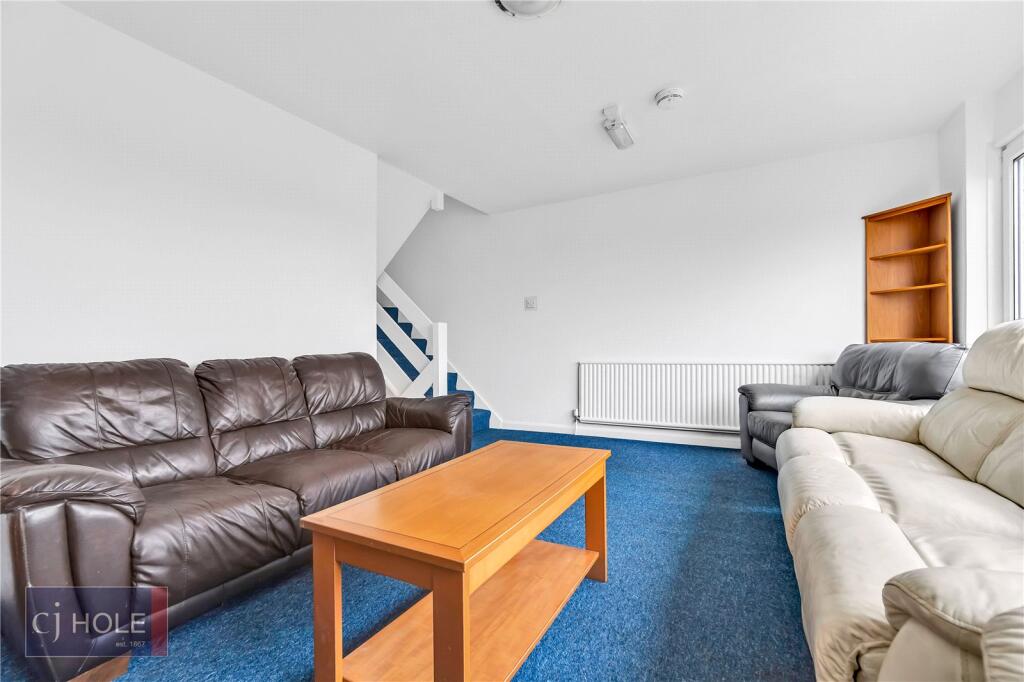 5 bedroom house for rent