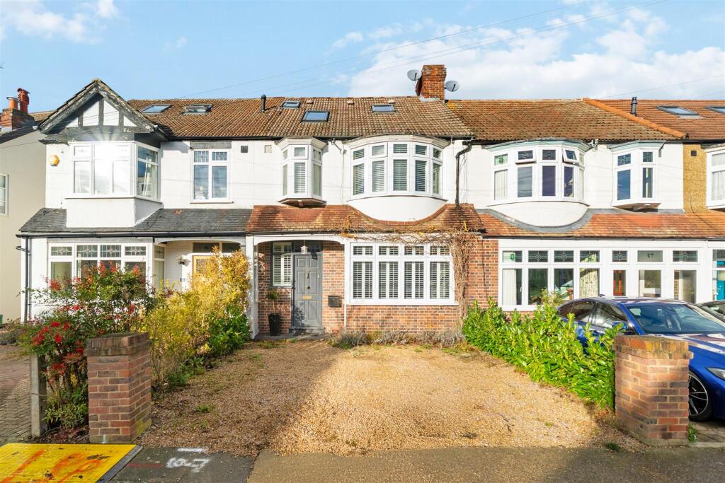 House in London, West Barnes - View 2