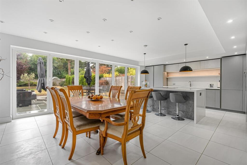 House in St Albans, Bernards Heath - View 3