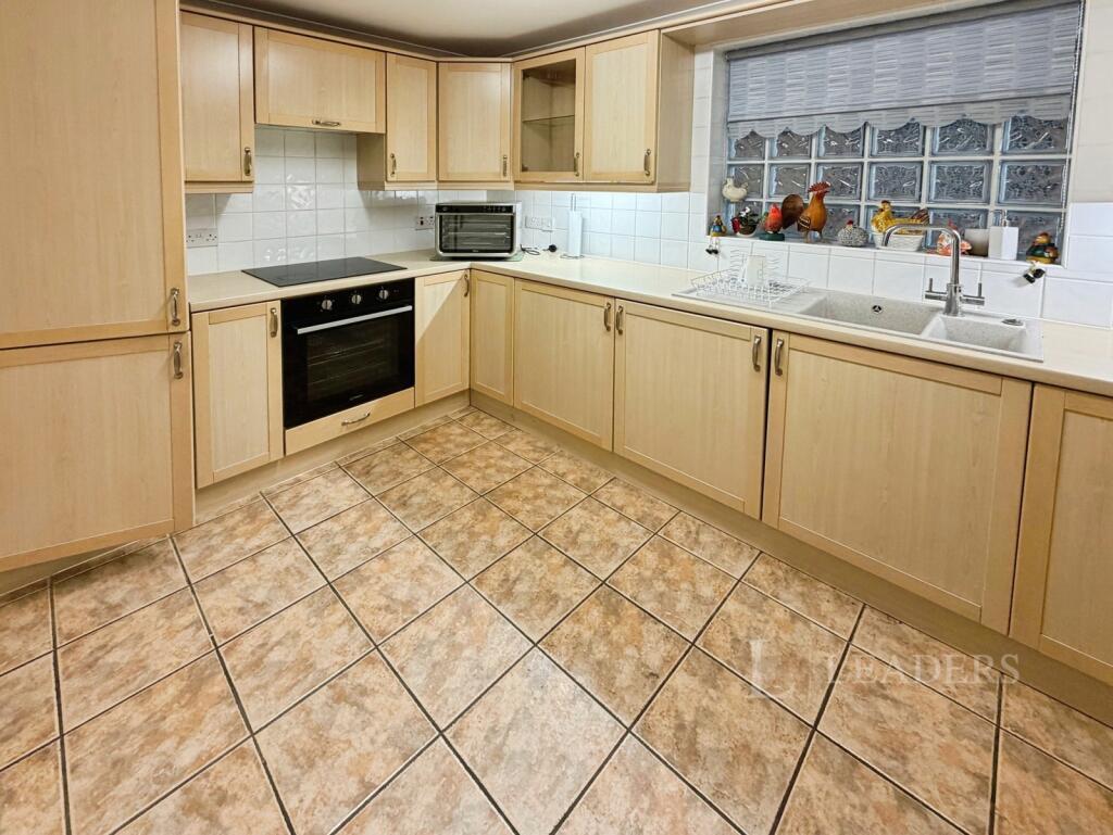 Apartment in Clacton-on-Sea, Jaywick - More