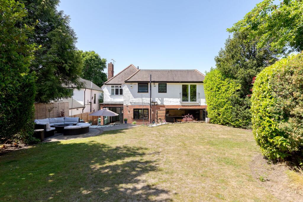Wimborne Avenue, Chislehurst, BR7 photo 4