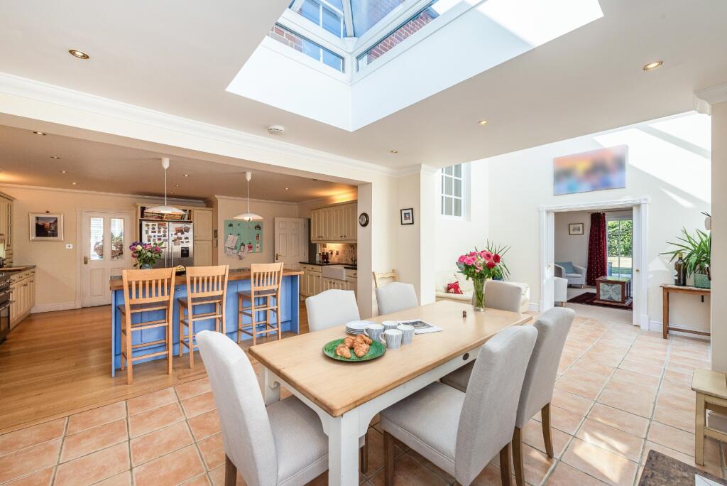 House in Fareham, Hampshire - More