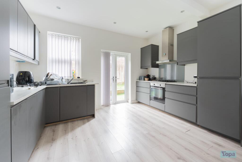 House in Wirral, Liverpool City Region - More