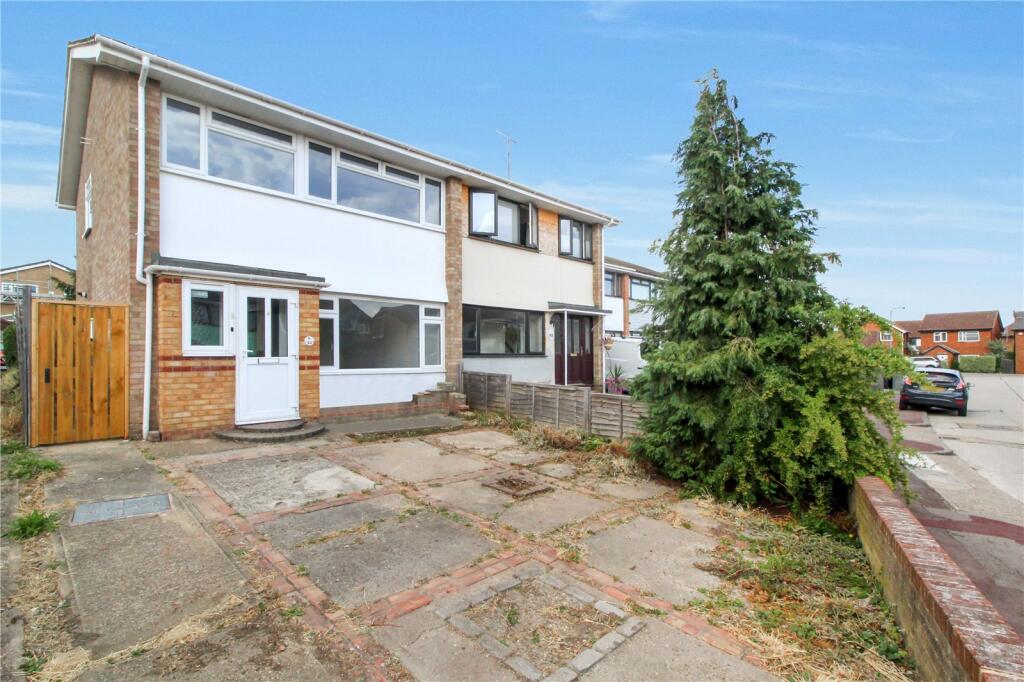 Main image of property: Fairfield Gardens, Leigh-on-Sea, Essex, SS9