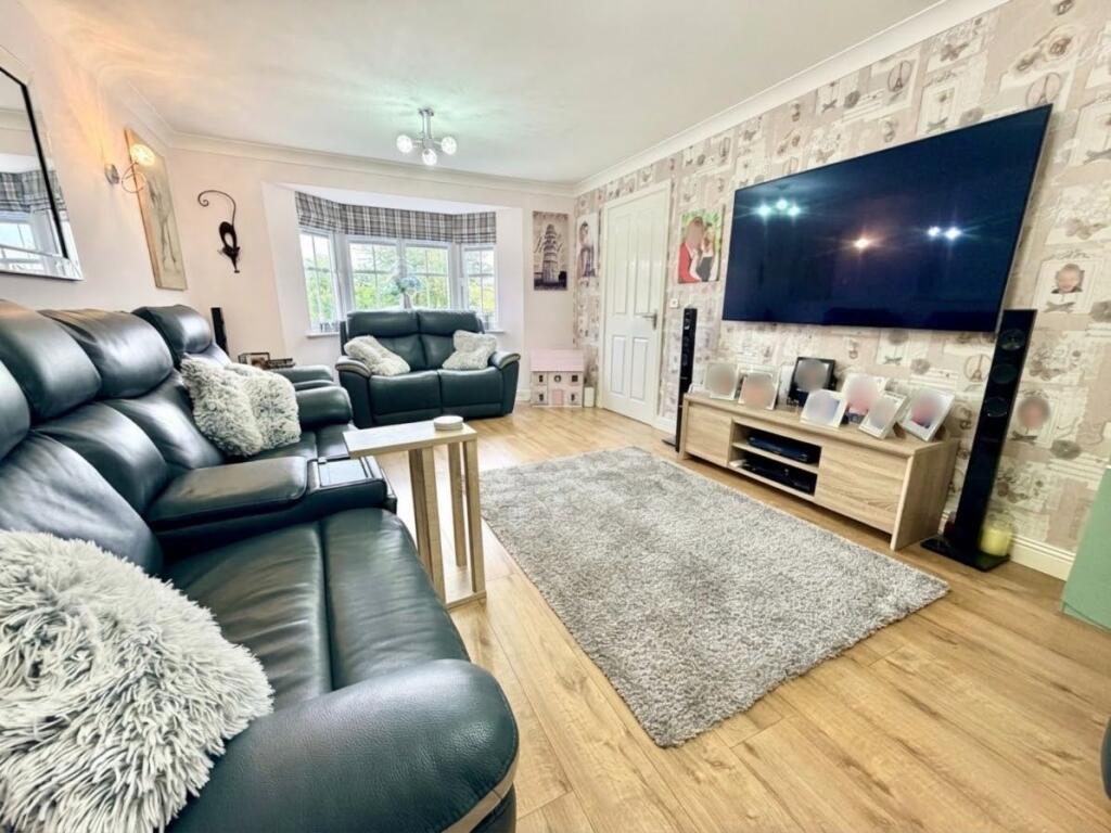 House in Sheffield, Ecclesfield - View 4