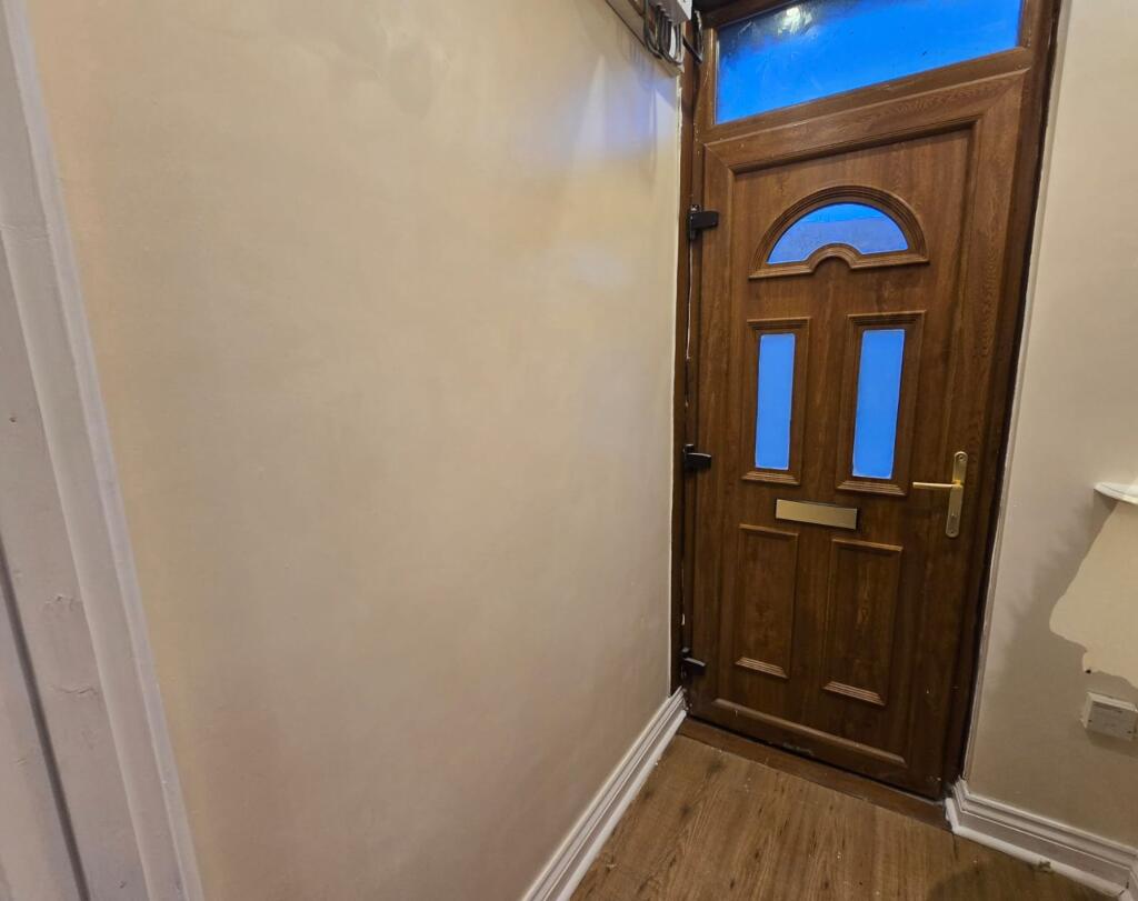 House in Cardiff, Ogmore Valley - More