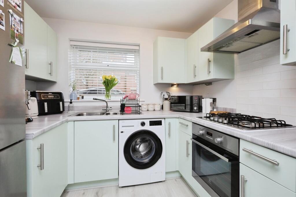 Reid Crescent, Hellingly, Hailsham photo 2