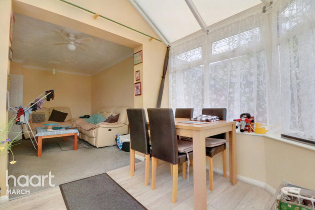 Main image of property: Smiths Chase, March