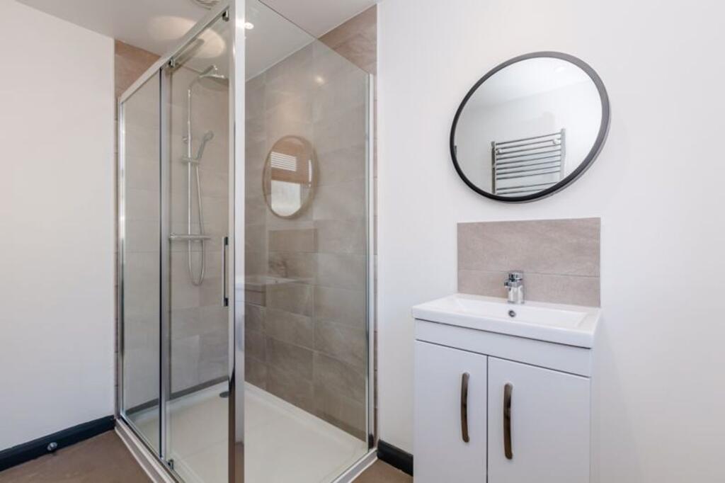 1 bedroom semi-detached house for rent